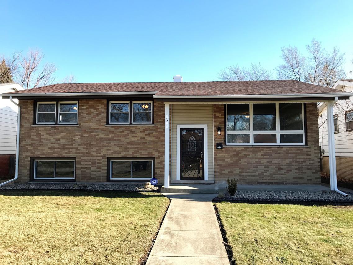 1311 Buffalo Ave., Calumet City, IL 60409