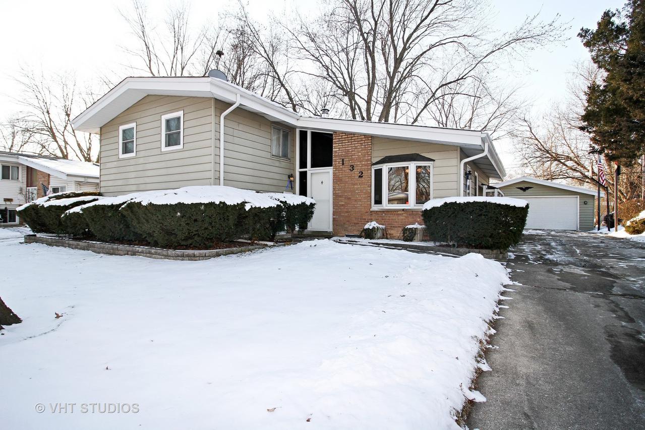 132 Warwick St., Park Forest, IL 60466