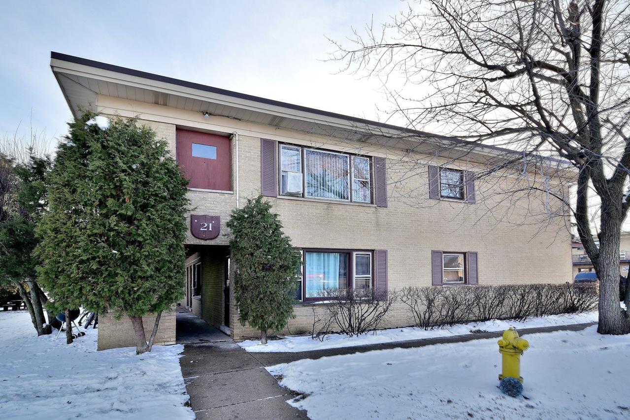 21 King Arthur Ct. #19, Northlake, IL 60164