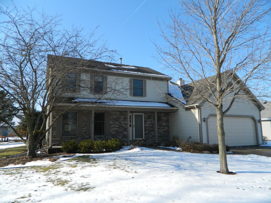541 Rees St., Hinckley, IL 60520