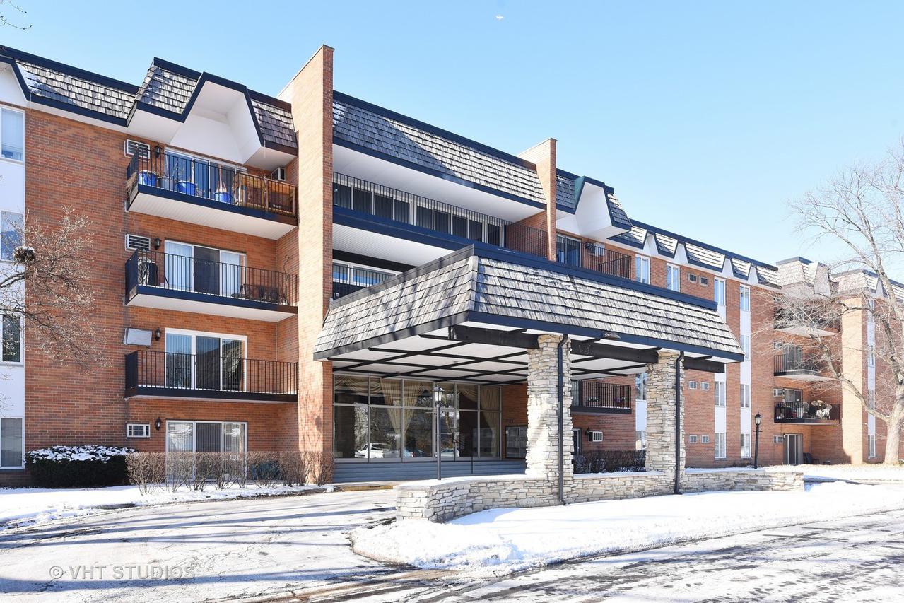 4225 Saratoga Ave. #315B, Downers Grove, IL 60515