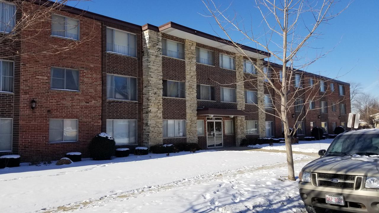 10210 Washington Ave. #312, Oak Lawn, IL 60453
