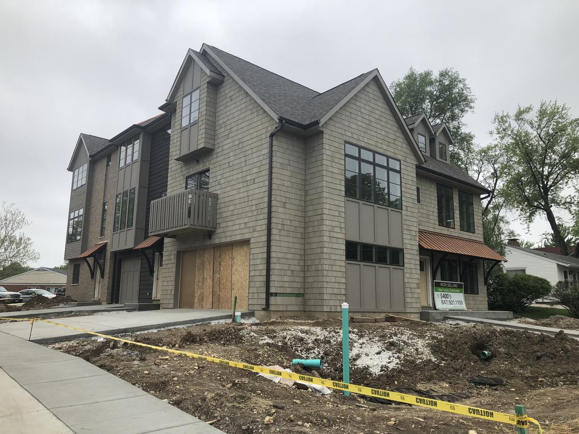 490 Newton Ave., Glen Ellyn, IL 60137