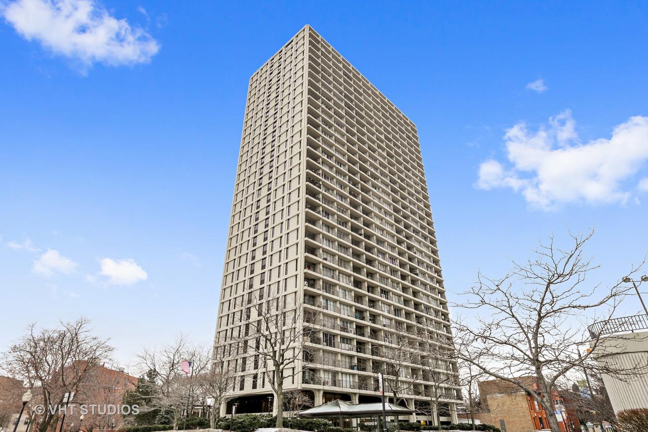 1960 N Lincoln Park West Ave. #806, Chicago, IL 60614