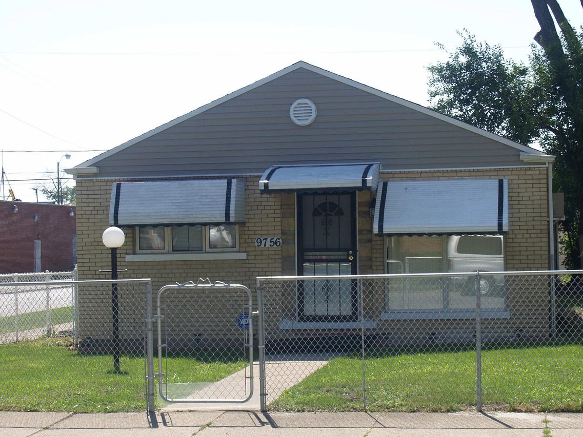 9756 S Emerald Ave., Chicago, IL 60628