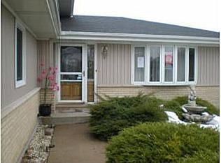 5840 Liberty Sq., Oak Forest, IL 60452
