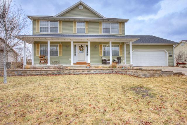 613 Hawthorne Dr., St. Joseph, IL 61873