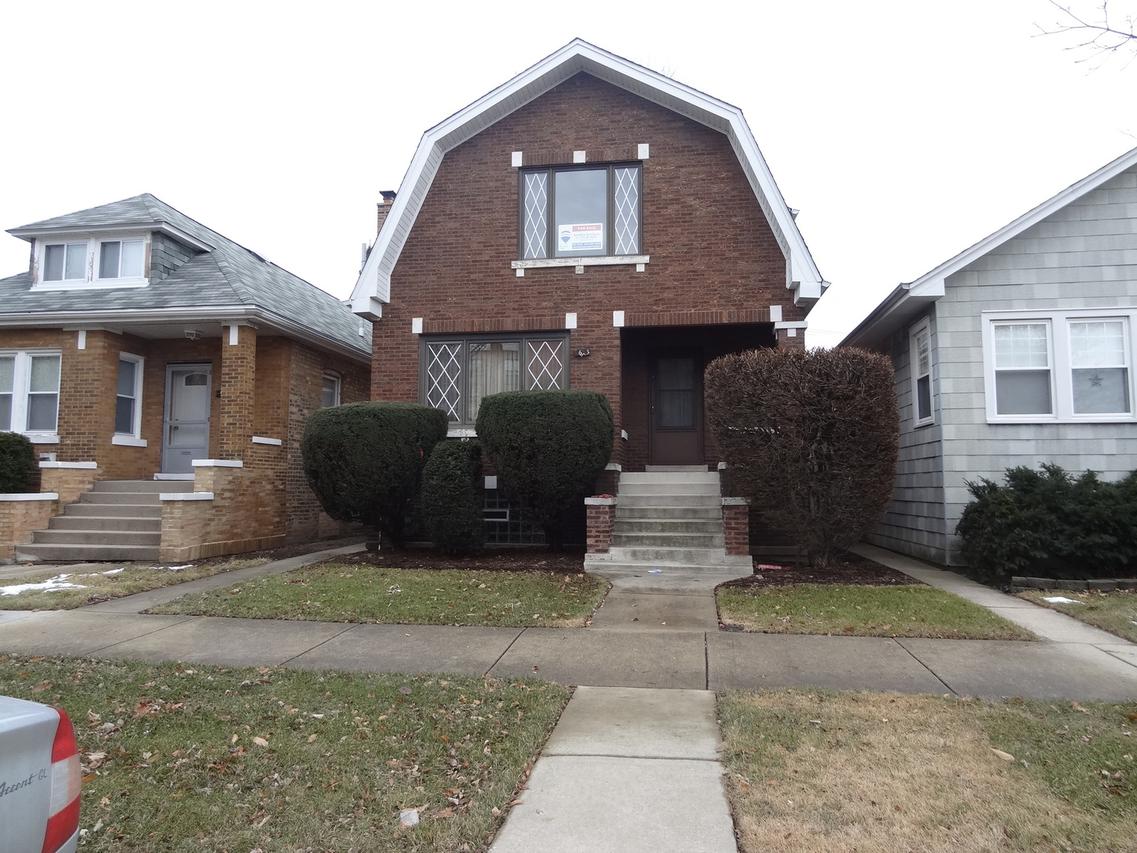 5633 W Eddy St., Chicago, IL 60634