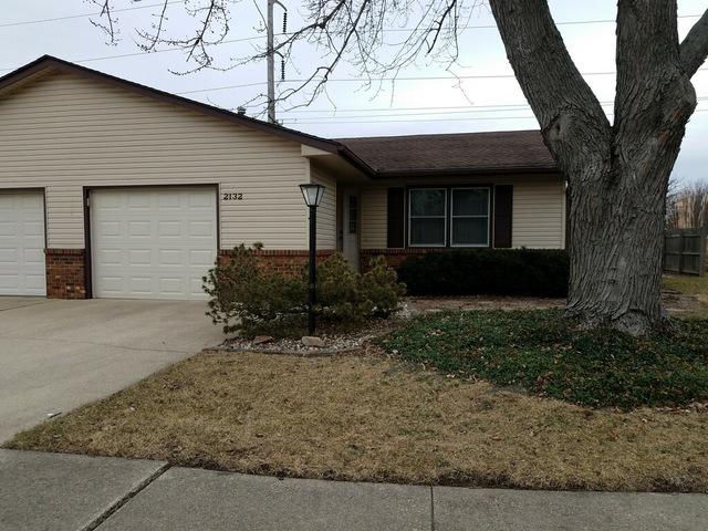 2132 Ivy Ct., Champaign, IL 61821