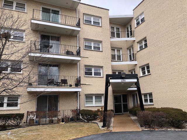 5200 Galitz St. #102, Skokie, IL 60077