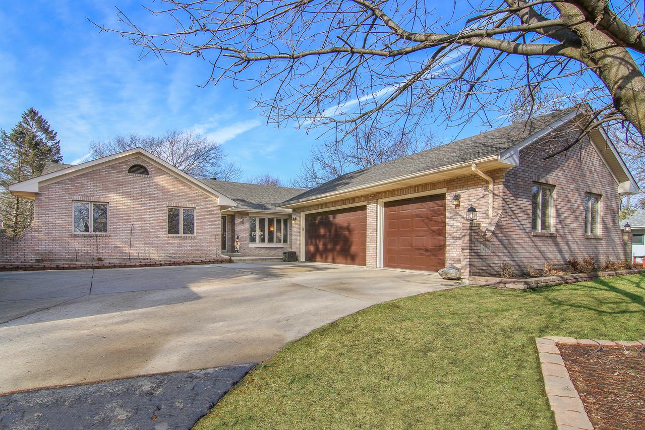 313 Coster St., Hinckley, IL 60520