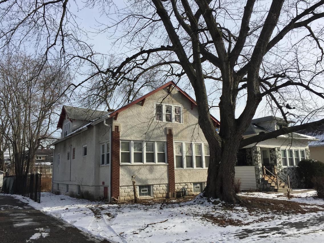 811 S 7th Ave., Maywood, IL 60153