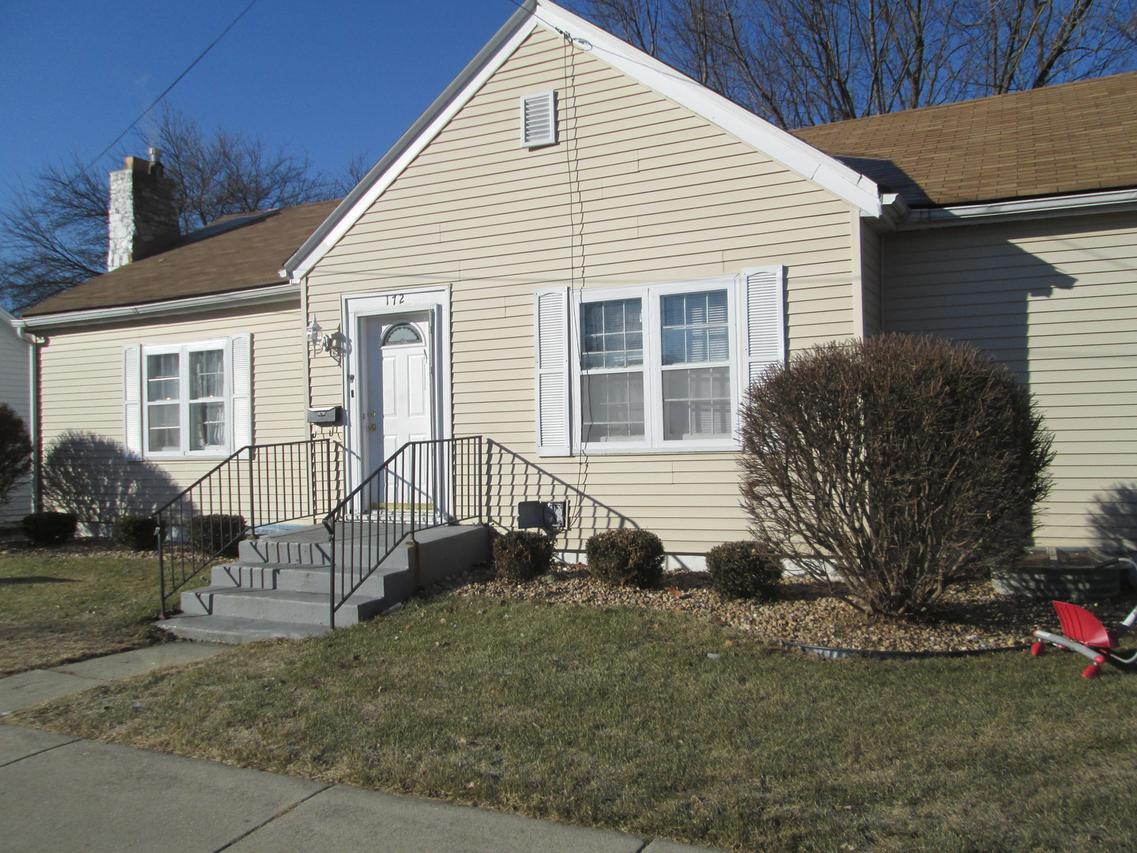 172 Trask St., Aurora, IL 60505
