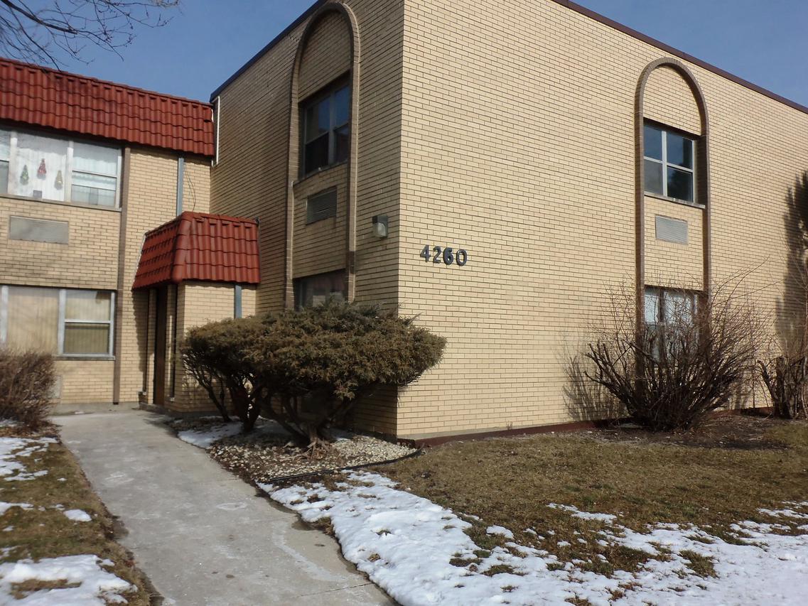 4260 W Ford City Dr. #203, Chicago, IL 60652