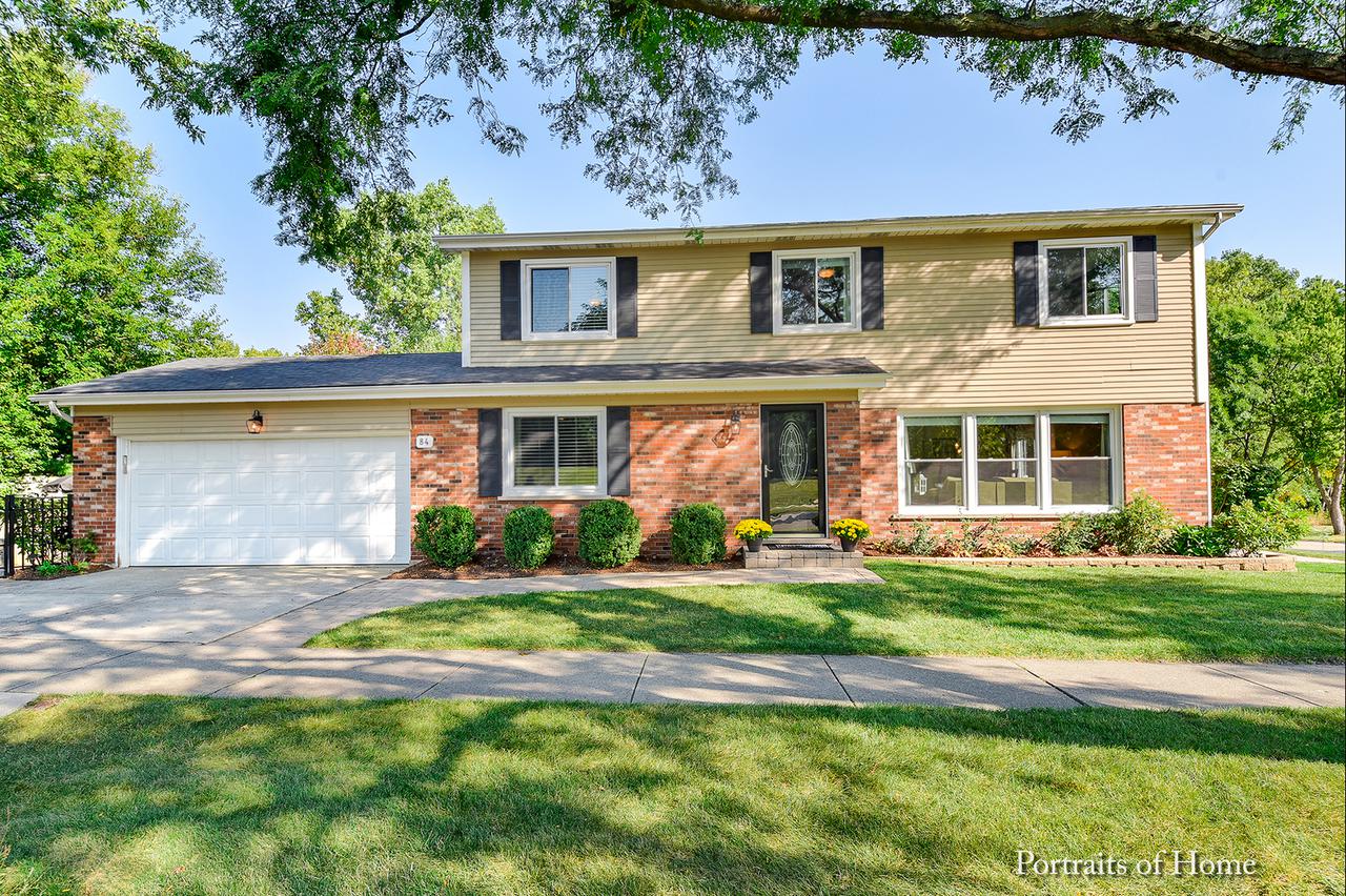 84 Hillcrest Ave., Glen Ellyn, IL 60137