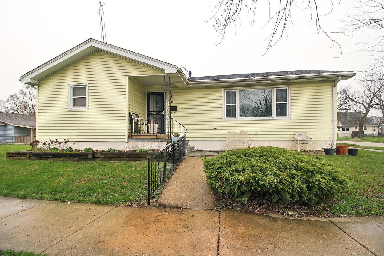 1040 E Willow St., Kankakee, IL 60901