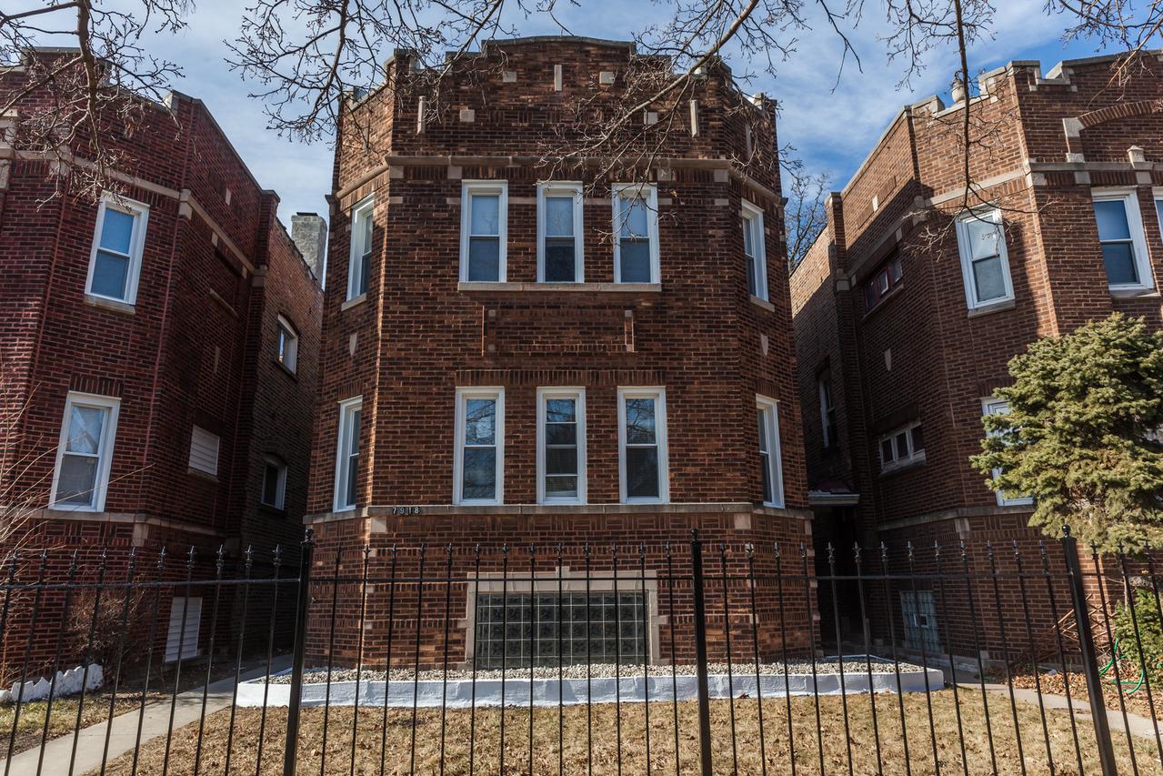 7918 S Bennett Ave., Chicago, IL 60617