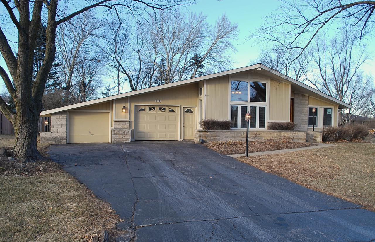 179 Nichols Dr., Sycamore, IL 60178
