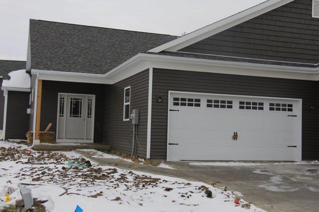 3005 E Stillwater Landing, Urbana, IL 61802