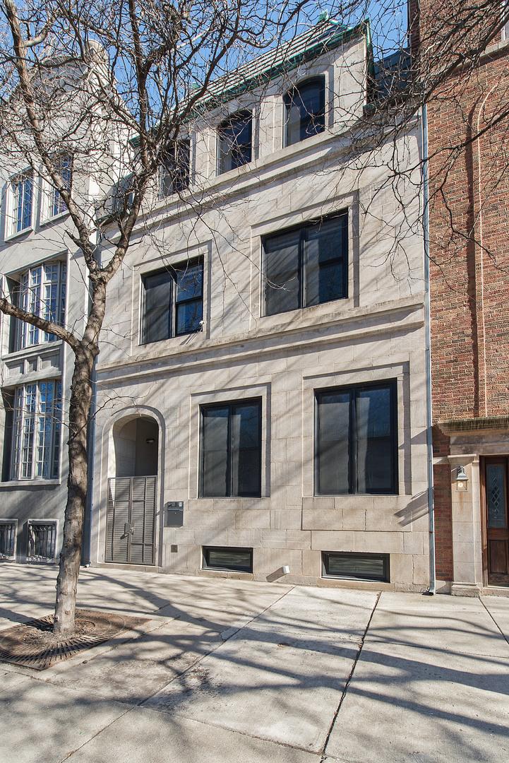 861 N Lasalle Blvd., Chicago, IL 60610