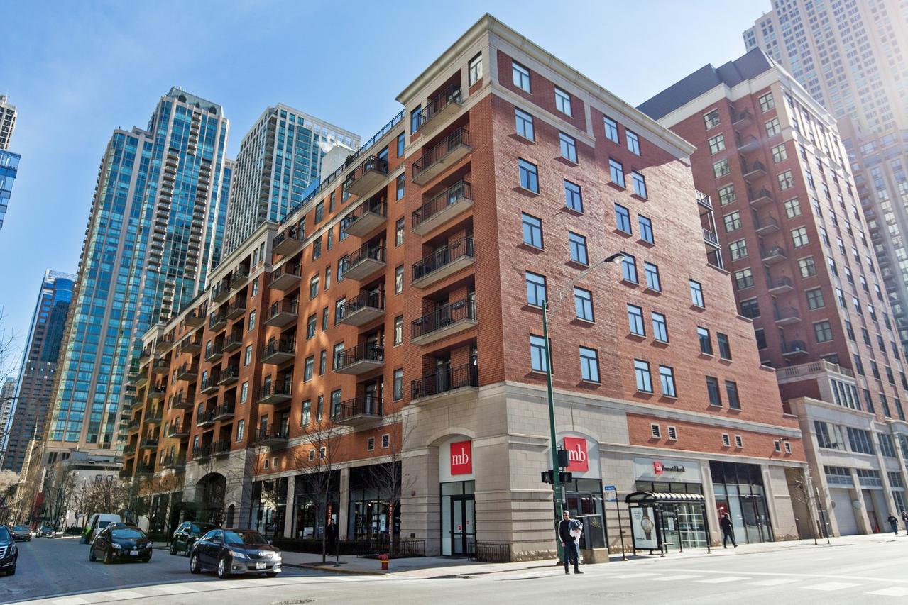 33 W Huron St. #304, Chicago, IL 60654