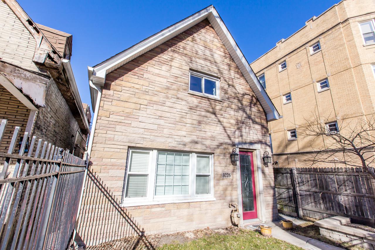 3226 W Beach Ave., Chicago, IL 60651
