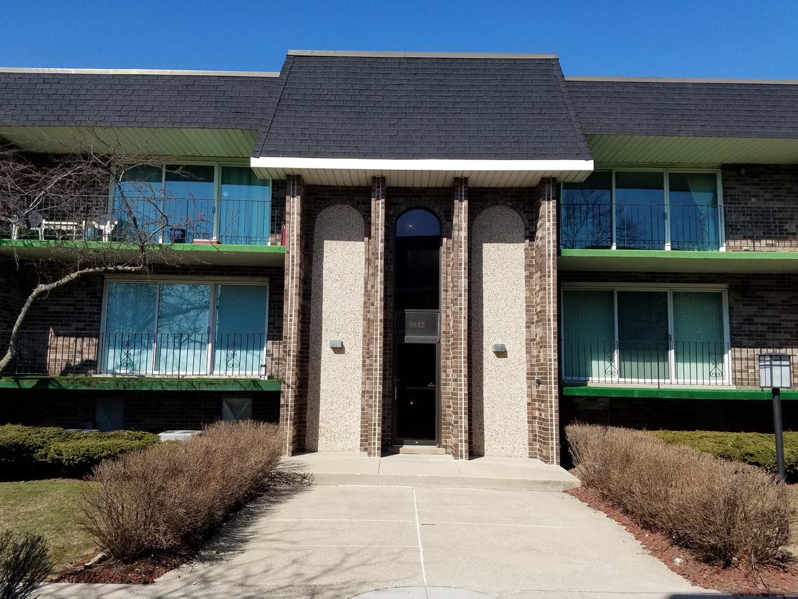 9142 S Pulaski Rd. #2E, Oak Lawn, IL 60453