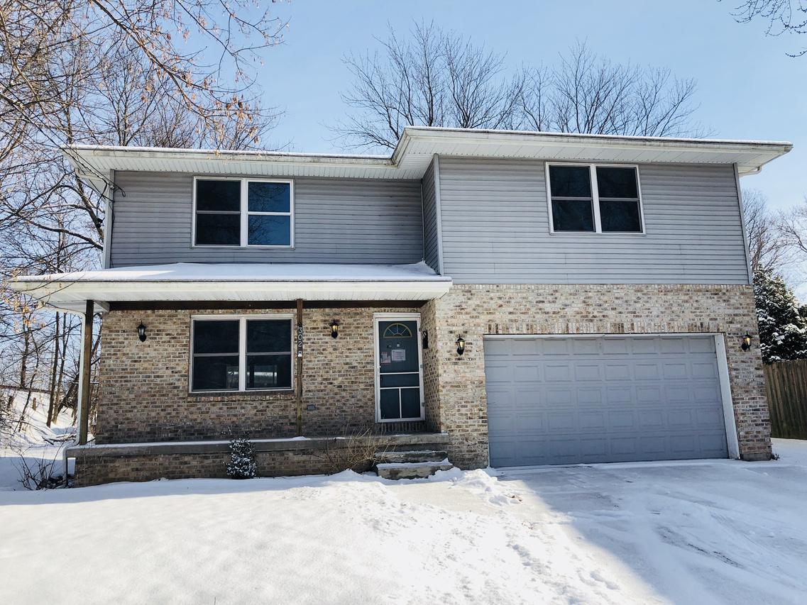 302 Hickory St., Dekalb, IL 60115