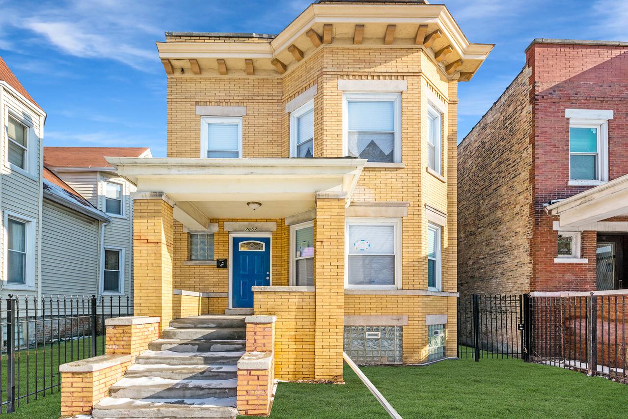 7657 S Emerald Ave., Chicago, IL 60620