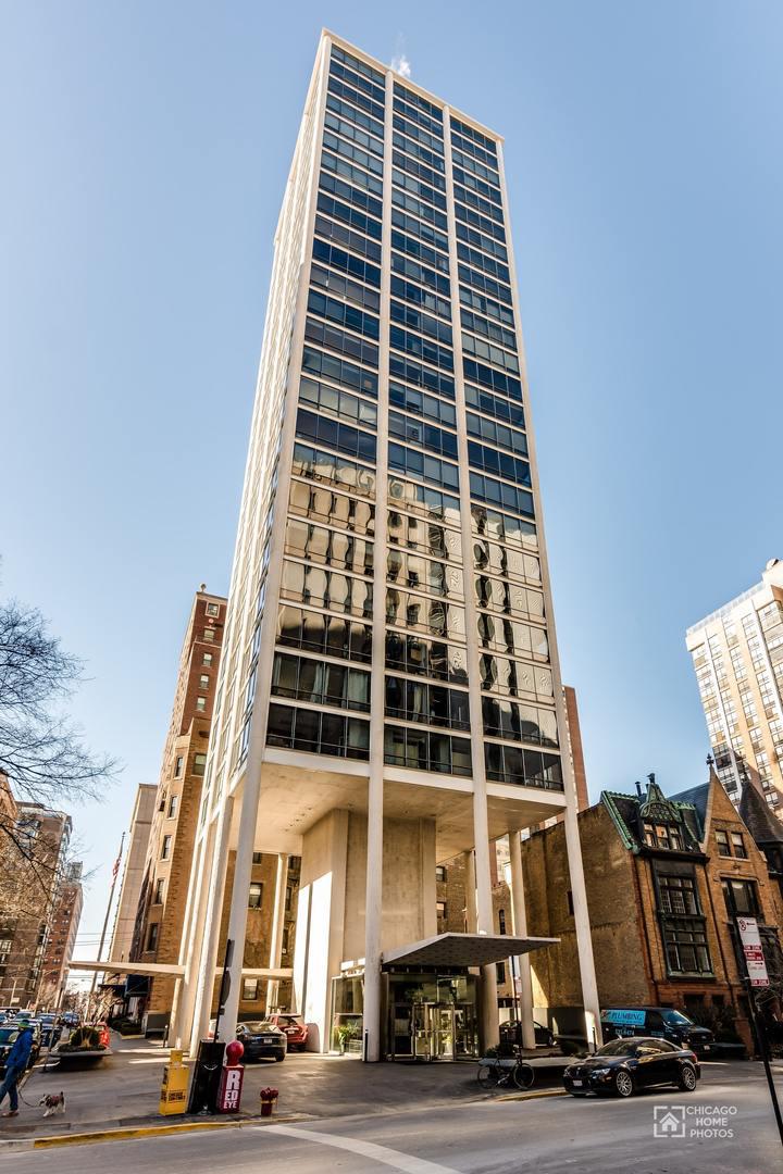 1300 N Astor St. #25C, Chicago, IL 60610