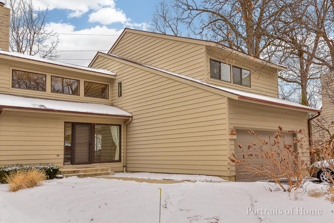 1566 Kirkwood Dr., Geneva, IL 60134