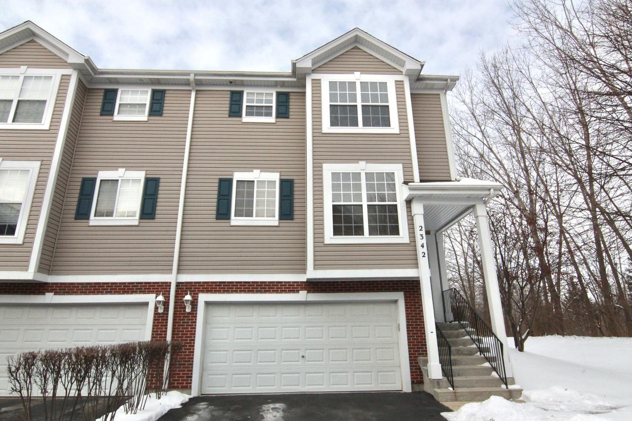 2342 Hudson Cir., Aurora, IL 60504