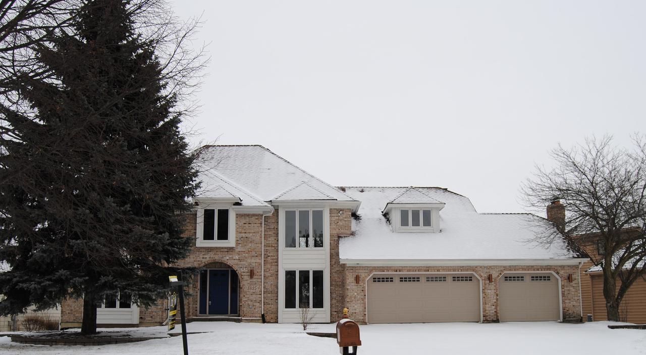 3825 Cadella Cir., Naperville, IL 60564