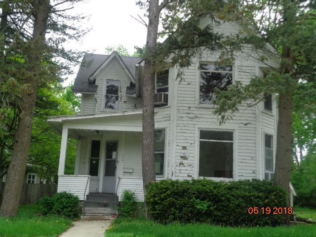 209 Park Ave., Dekalb, IL 60115