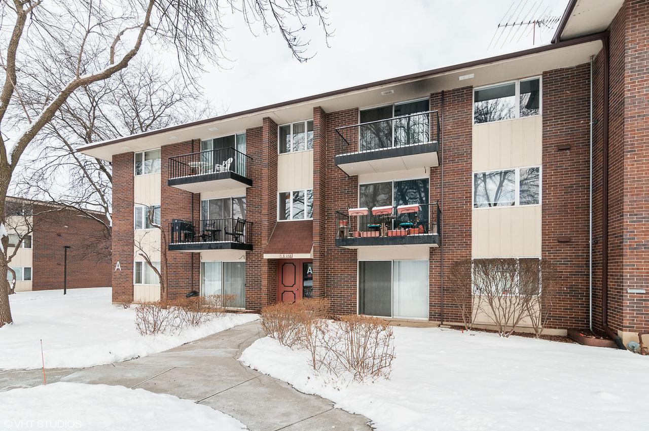 5S066 Pebblewood Ln. #A10, Naperville, IL 60563