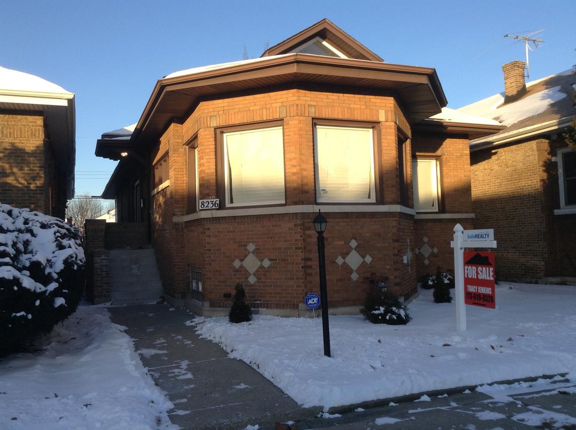 [Address Unavailable], Chicago, IL 60620