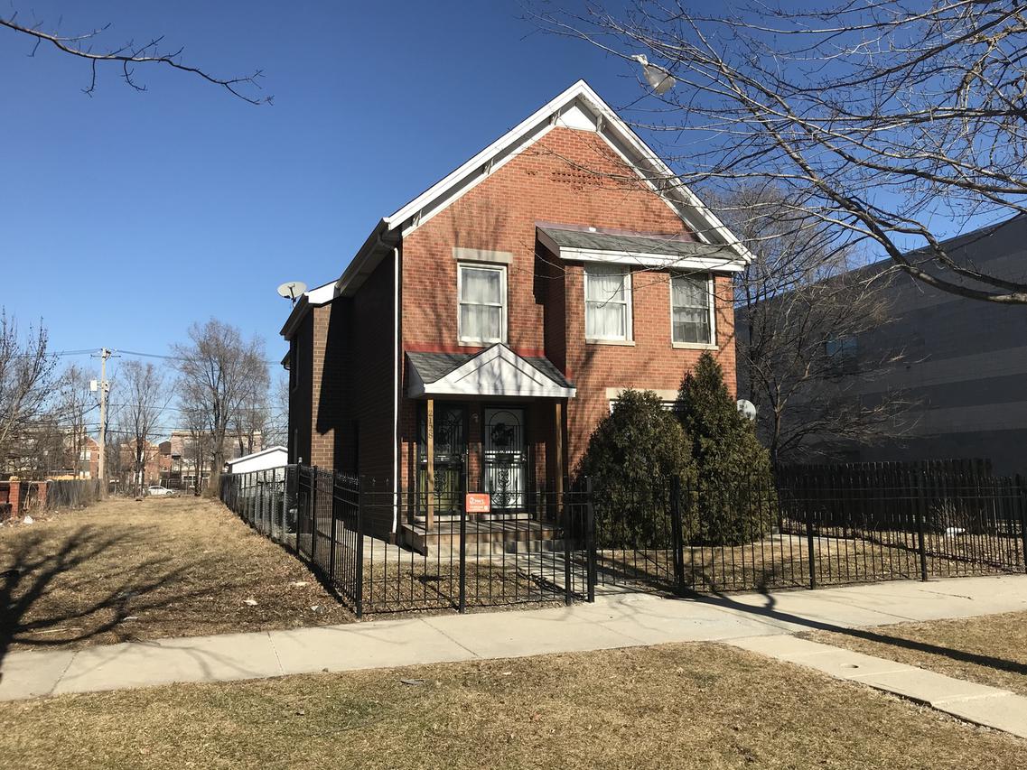 2128 W Monroe St., Chicago, IL 60612