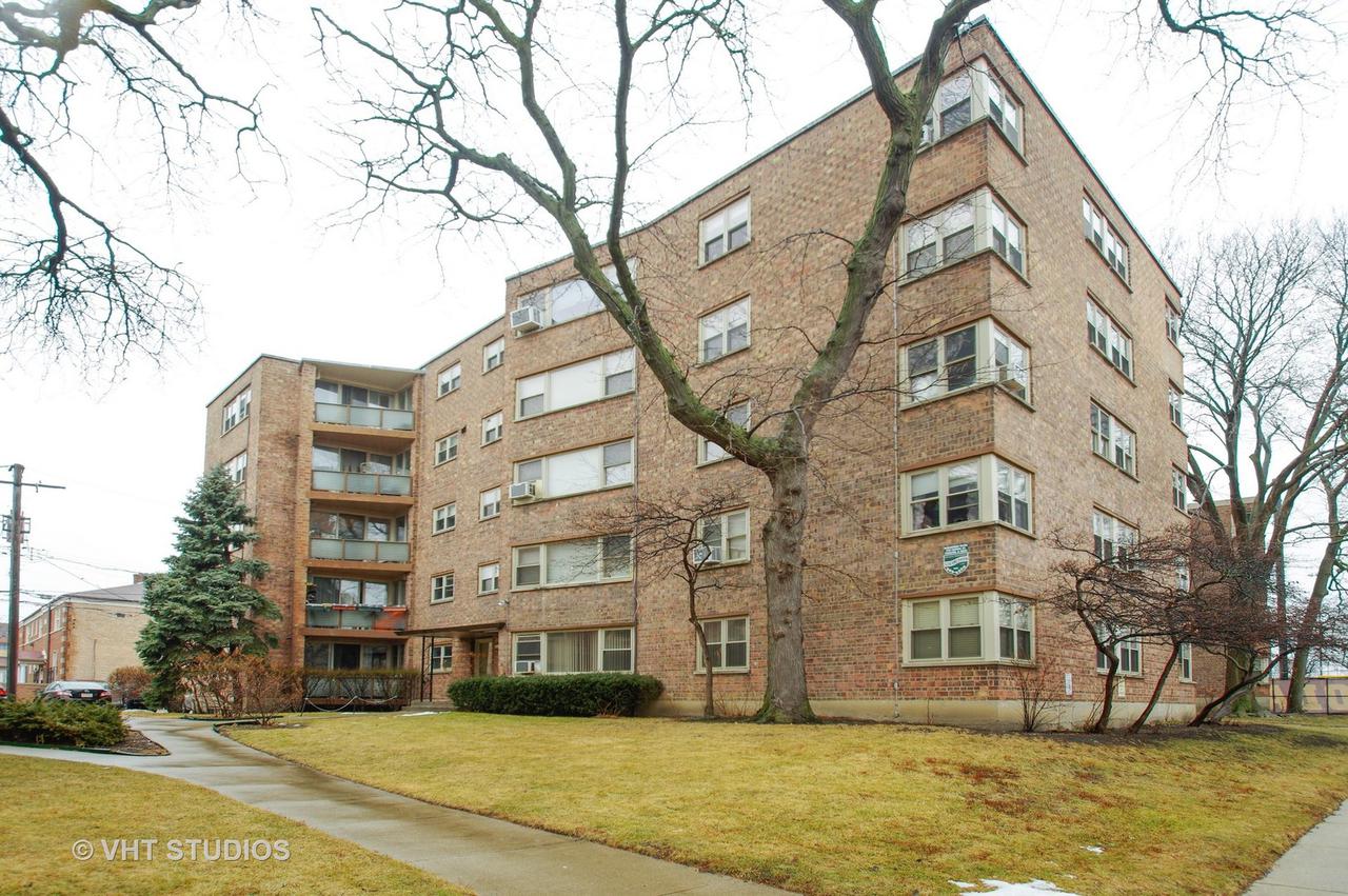 2142 W Rosemont Ave. #3D, Chicago, IL 60659