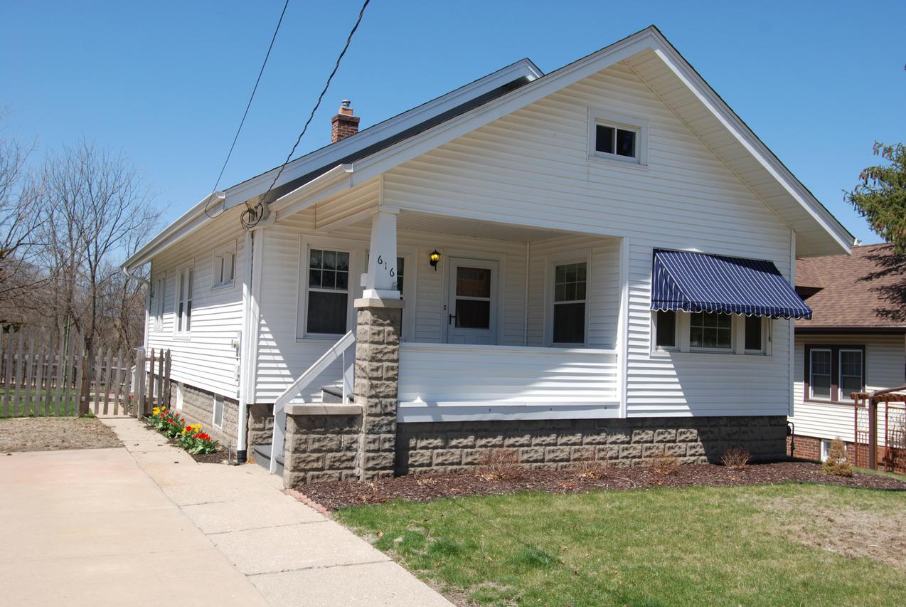 616 N Chicago Ave., Rockford, IL 61107