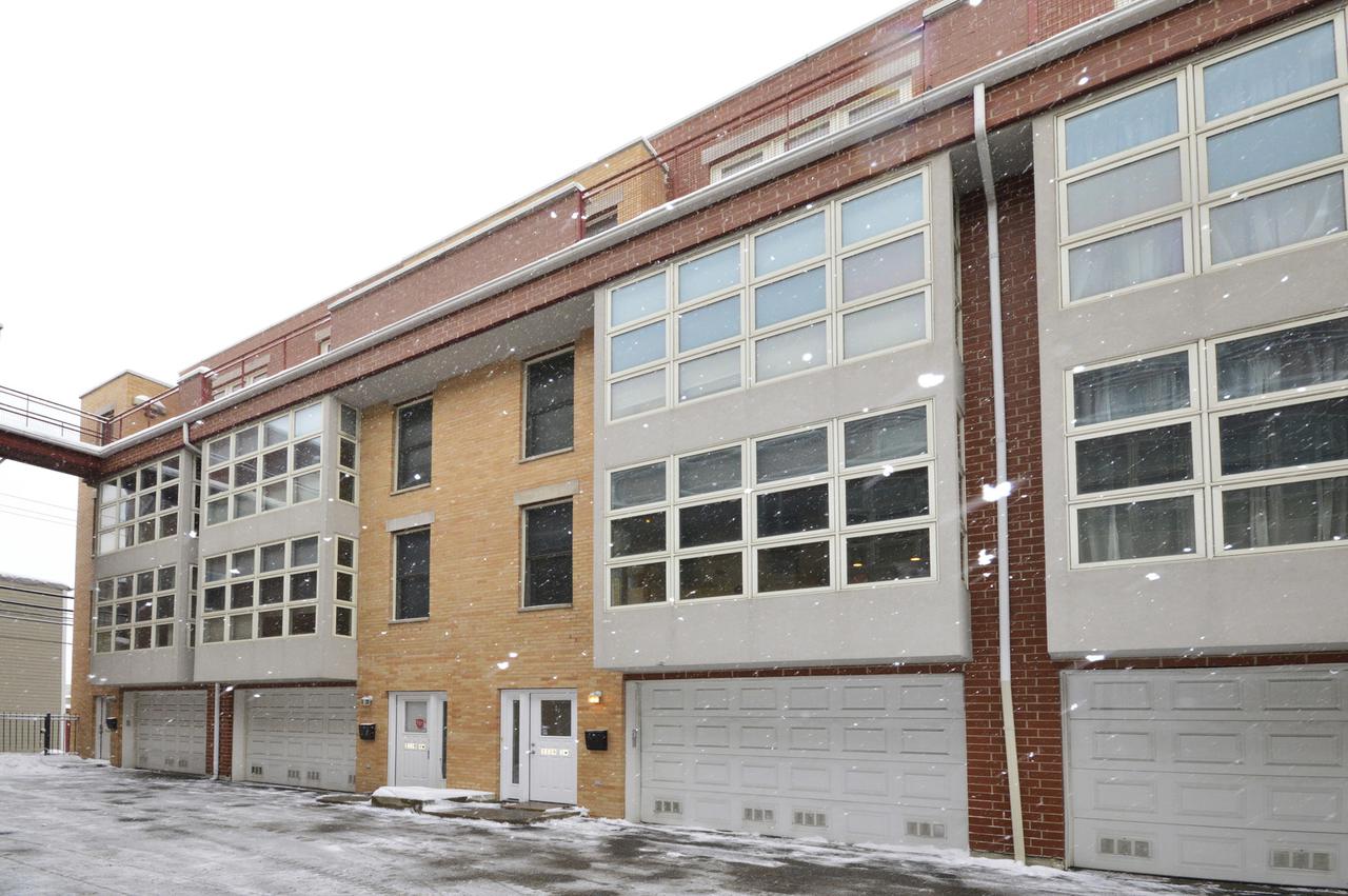 3339 W Irving Park Rd. #3W, Chicago, IL 60618