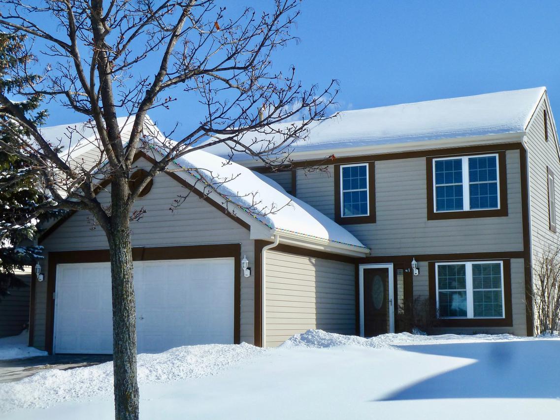 455 Rosewood Crossing, Lindenhurst, IL 60046