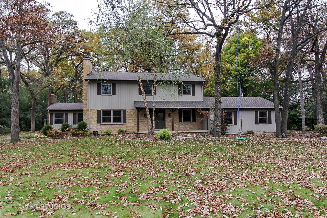 31 Acorn Dr., Hawthorn Woods, IL 60047