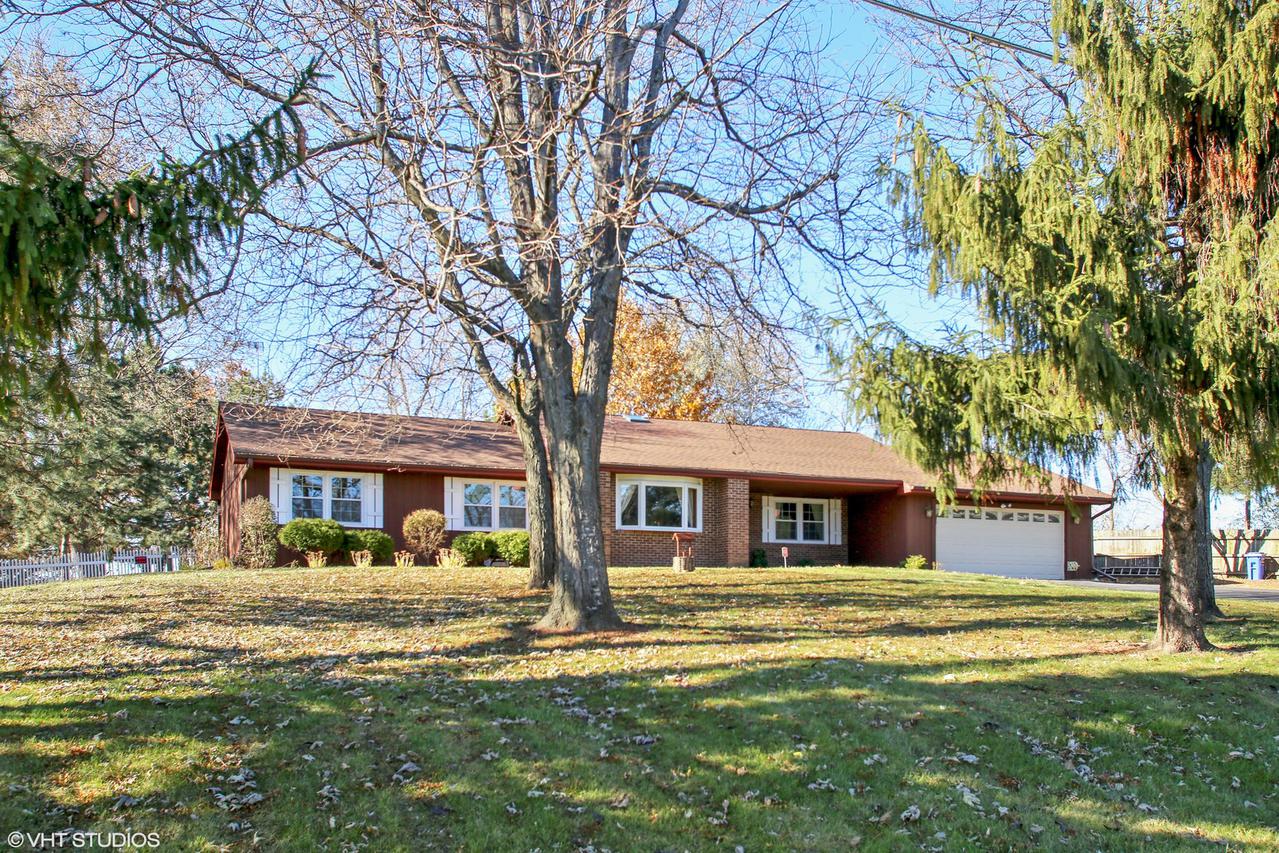 92 Long Ave., Schaumburg, IL 60193