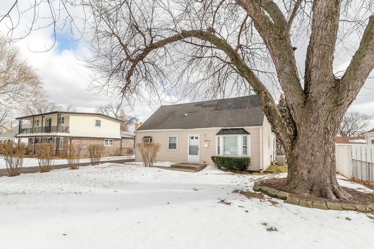 905 Alcoa Ave., Melrose Park, IL 60164