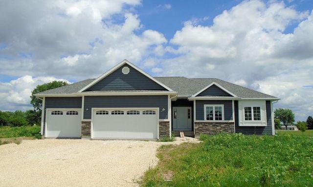 10289 E Shagbark Ln., Rochelle, IL 61068