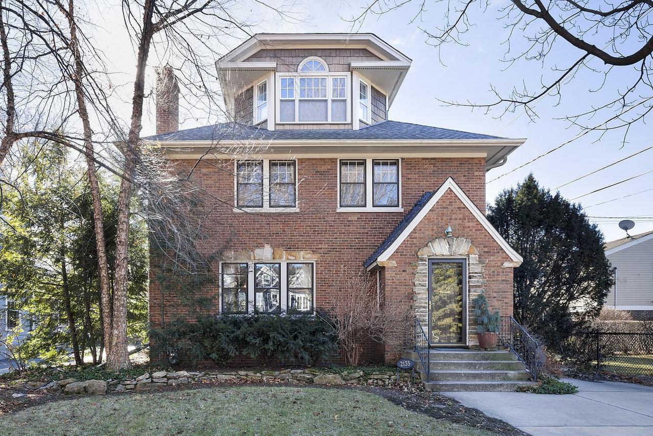 2135 Birchwood Ave., Wilmette, IL 60091