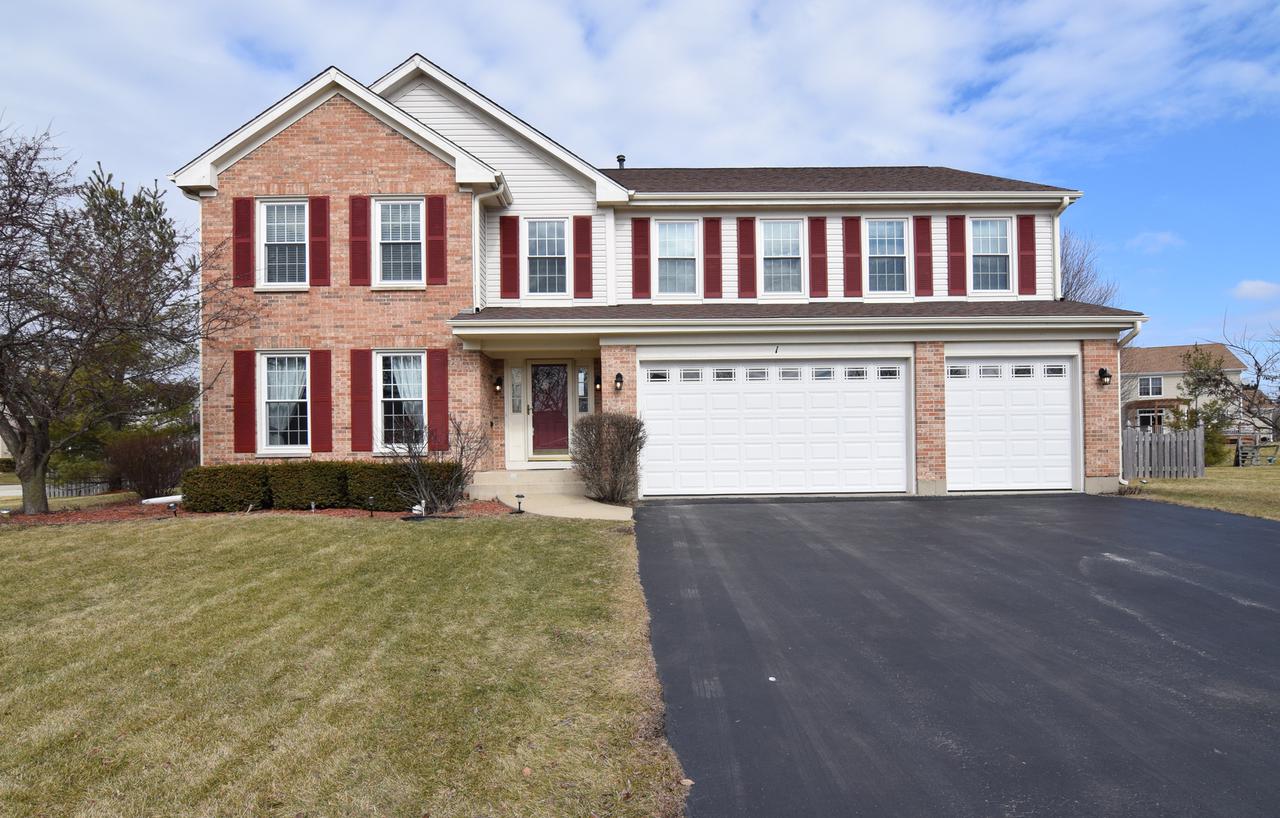 1 Kensington Ct., Algonquin, IL 60102