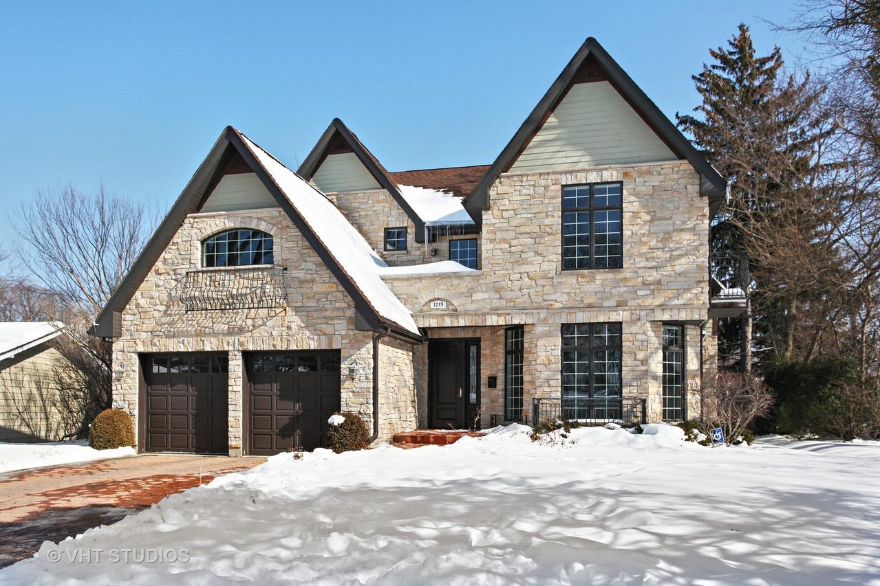 1219 Parkside Ln., Deerfield, IL 60015