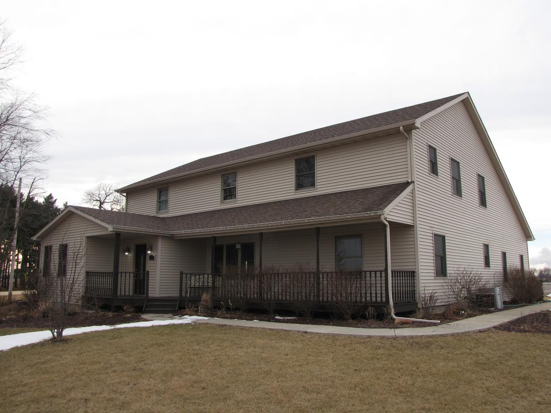 2450 S Kings Rd., Rochelle, IL 61068