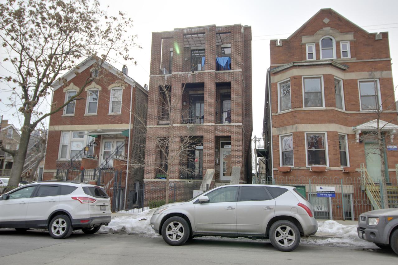 1117 W 17th St., Chicago, IL 60608